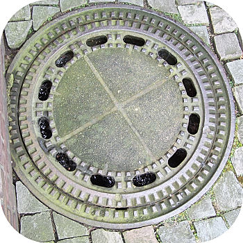 Kanaldeckel Relikt